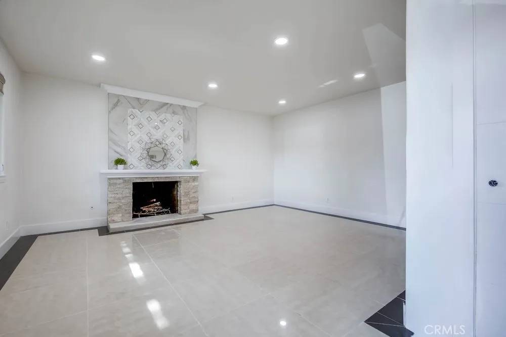 Costa Mesa, CA 92626,746 Hudson Avenue