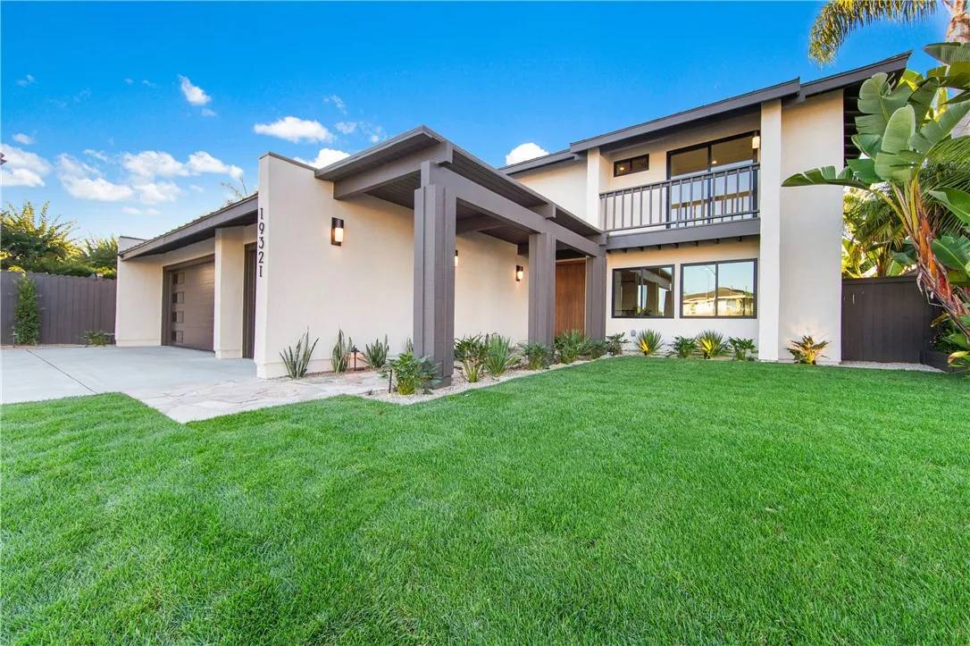 Huntington Beach, CA 92648,19321 Manor Point Circle