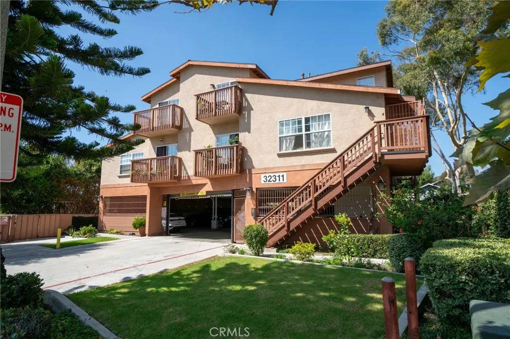 San Juan Capistrano, CA 92675,32311 Alipaz Street