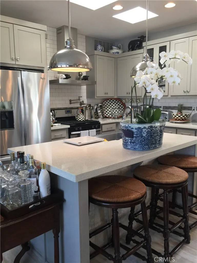 Newport Beach, CA 92660,42 Saratoga #42