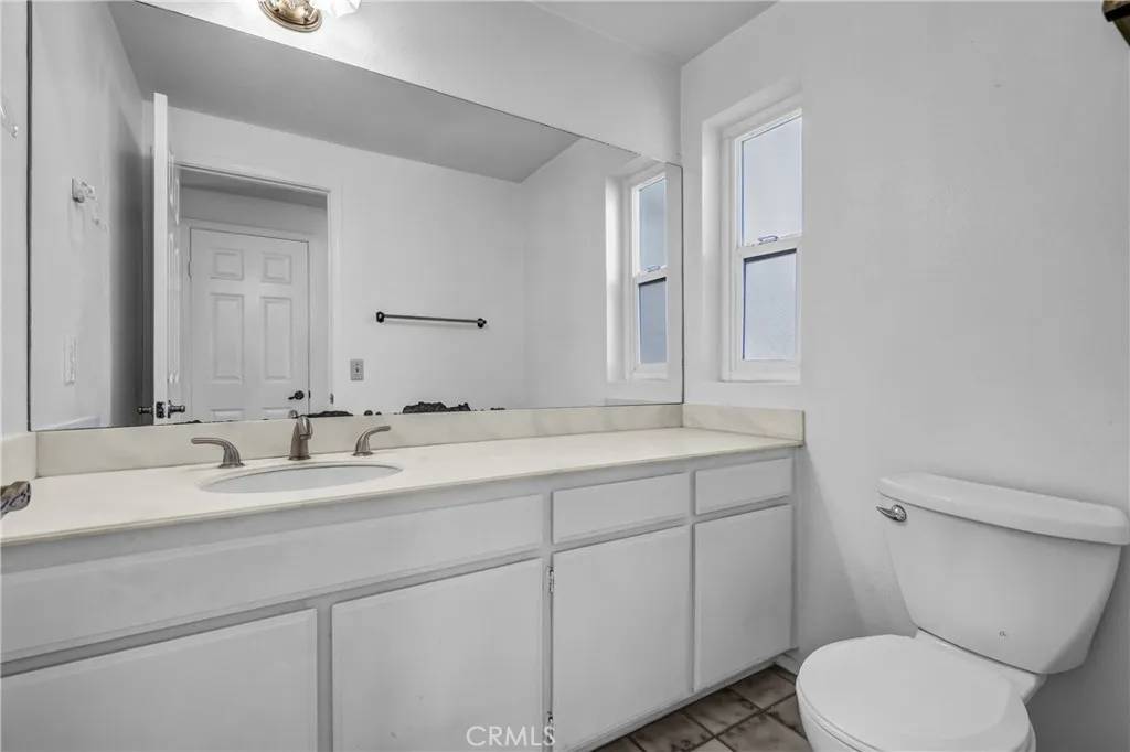 Irvine, CA 92614,12 Fairdawn