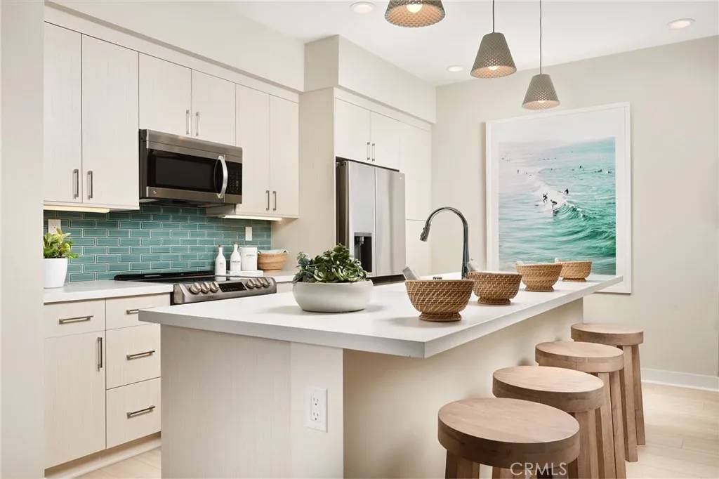 La Habra, CA 90631,760 N Orange Street