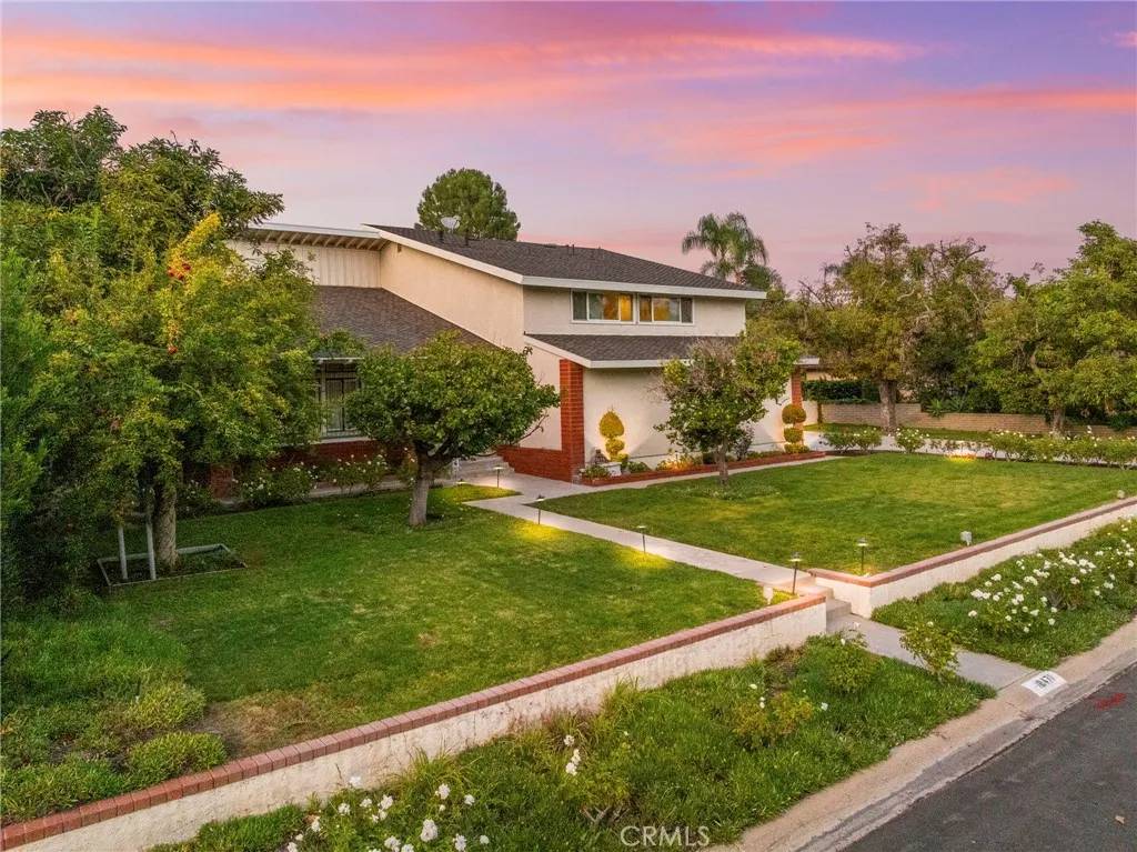 Villa Park, CA 92861,18471 Hillcrest