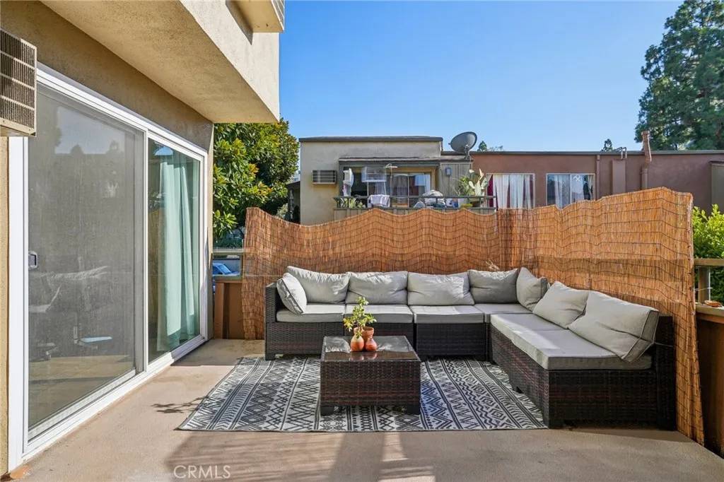 Santa Ana, CA 92707,1001 W Stevens #318