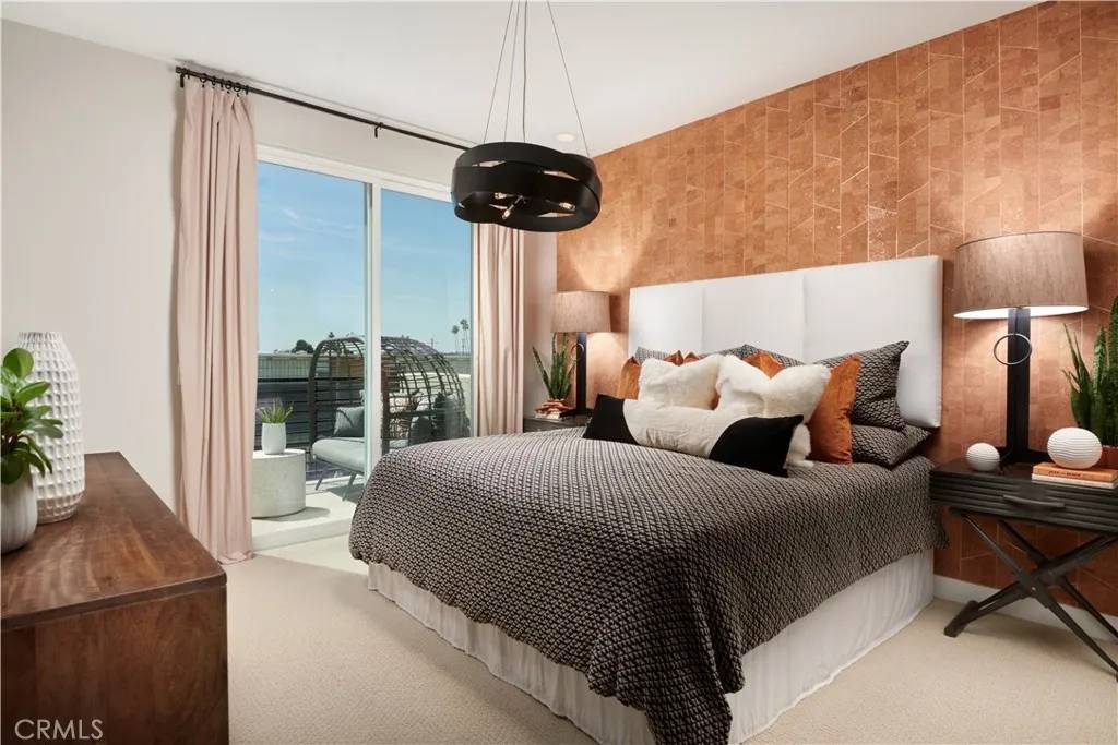 La Habra, CA 90631,306 E William Way