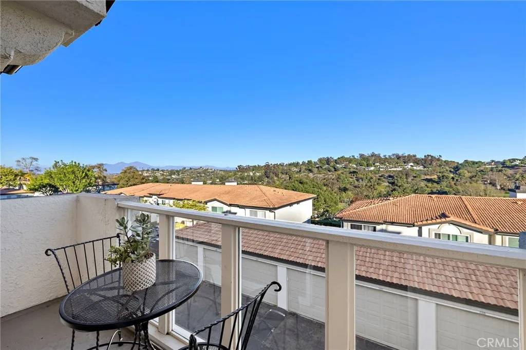 Laguna Niguel, CA 92677,30902 Clubhouse Drive #6H