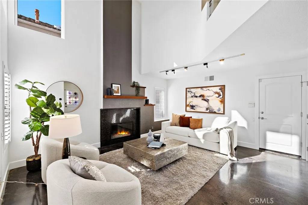 San Clemente, CA 92672,70 Calle Sol #73