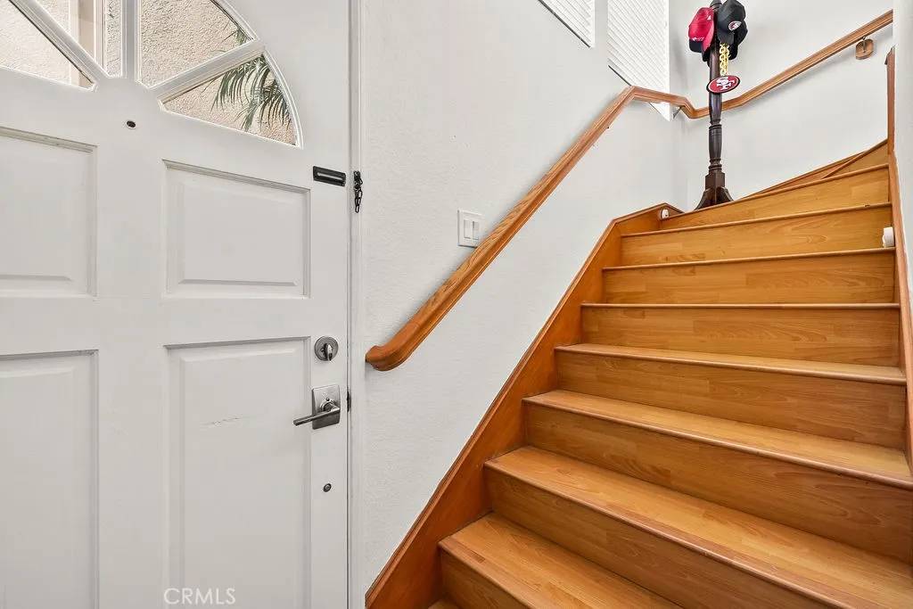 Aliso Viejo, CA 92656,95 Via Athena