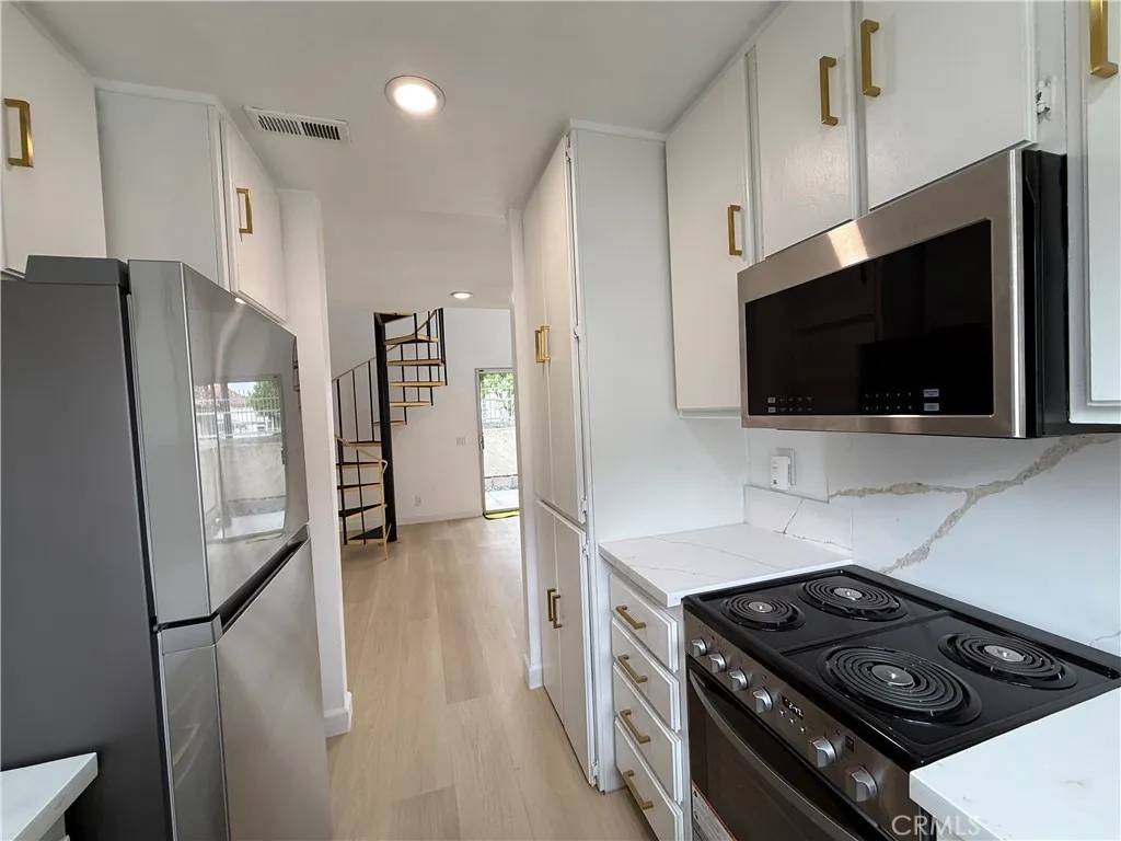 Mission Viejo, CA 92691,23362 La Mar #A