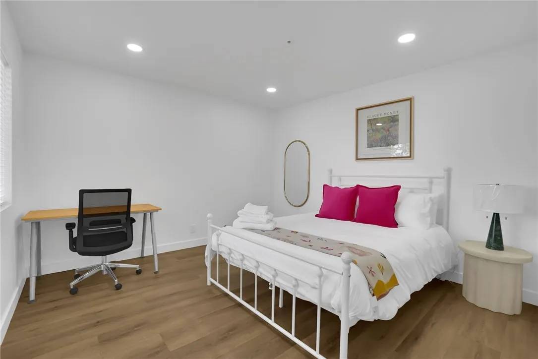 Garden Grove, CA 92844,9906 13th