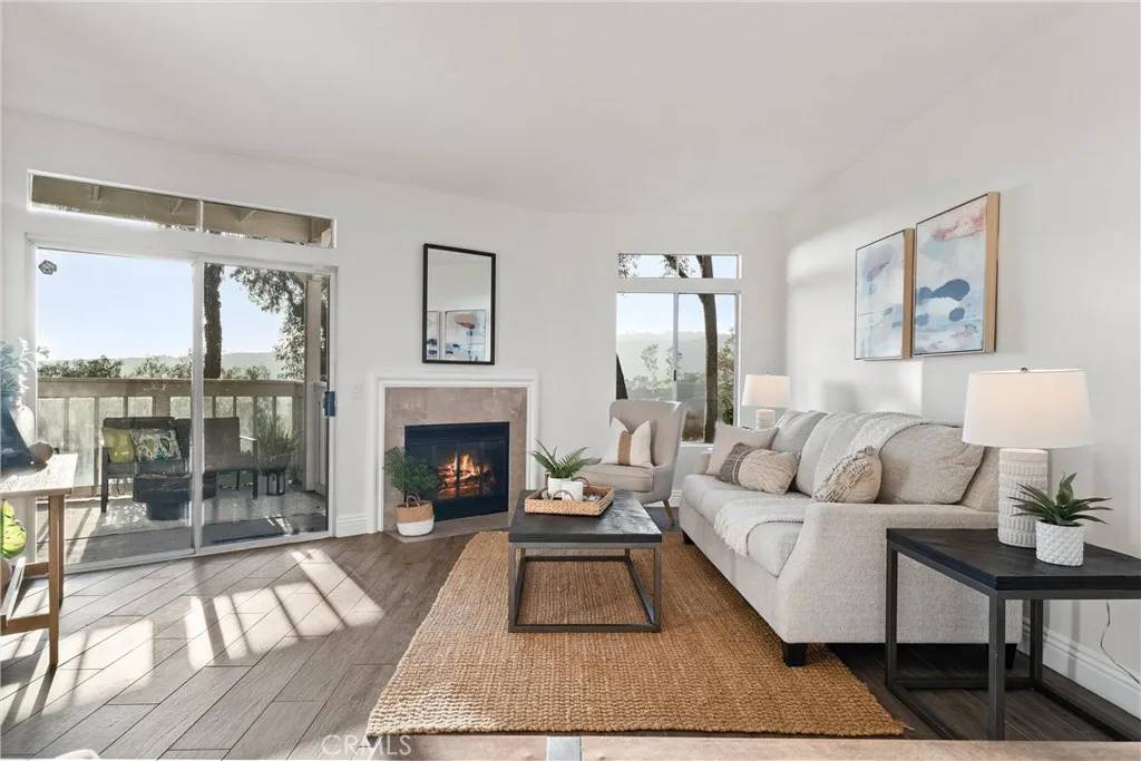 Laguna Niguel, CA 92677,76 Campton