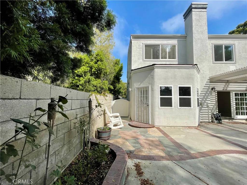 Huntington Beach, CA 92648,19686 Surfbreaker Lane