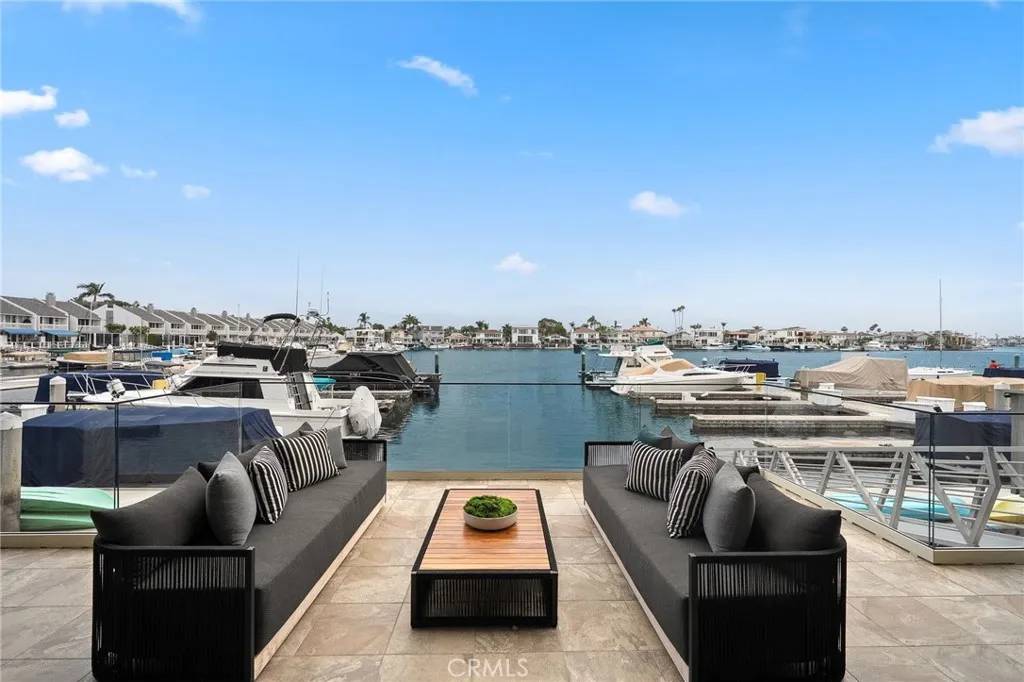 Huntington Beach, CA 92649,16449 Wimbledon Lane