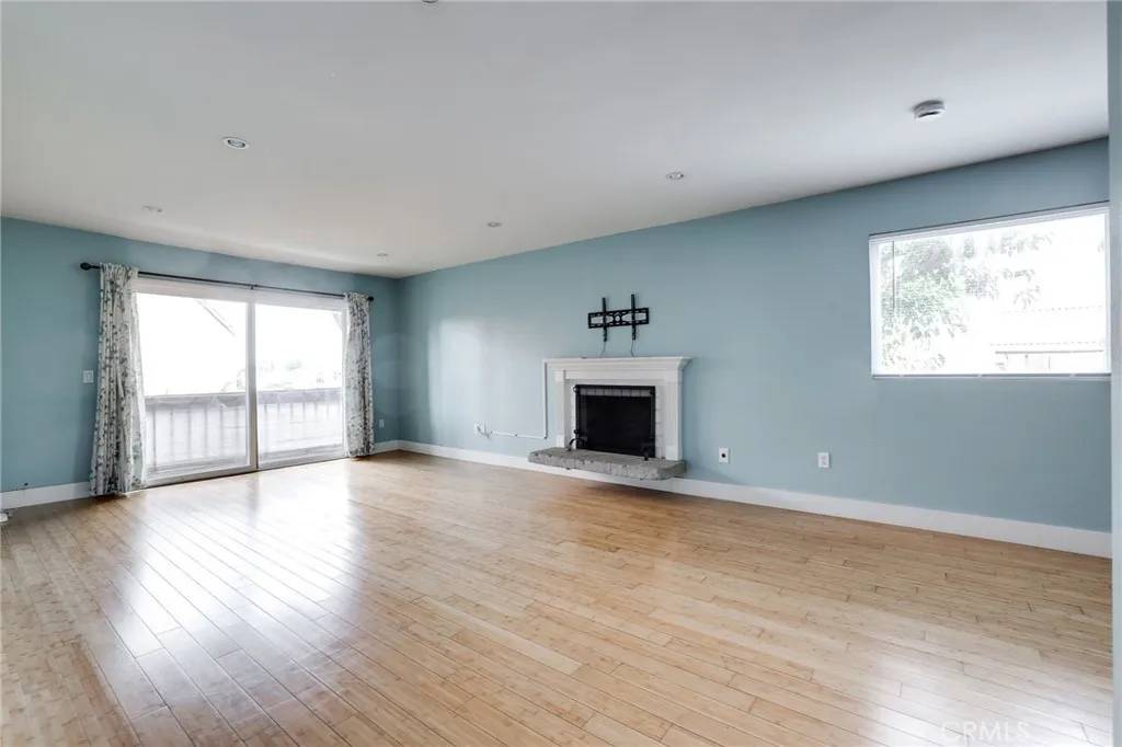 Huntington Beach, CA 92647,6600 Warner Avenue #130