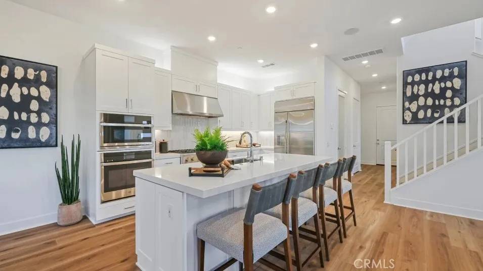 Montebello, CA 90640,725 Walnut Terrace