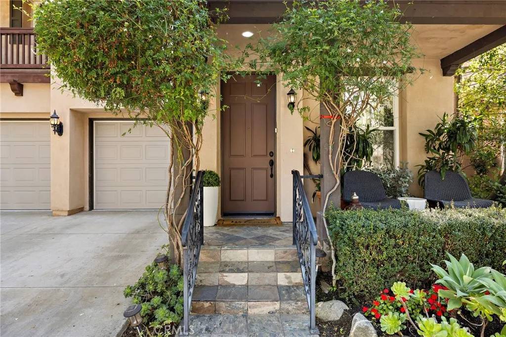 Irvine, CA 92602,18 Bel Spring