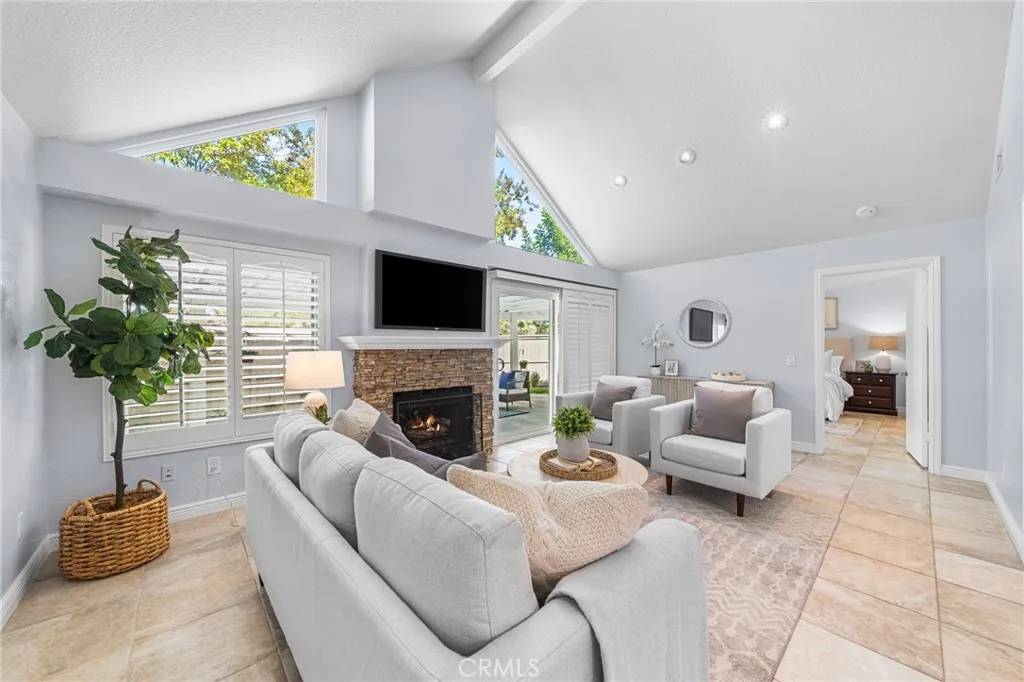 Mission Viejo, CA 92692,21765 Alderbrook #14