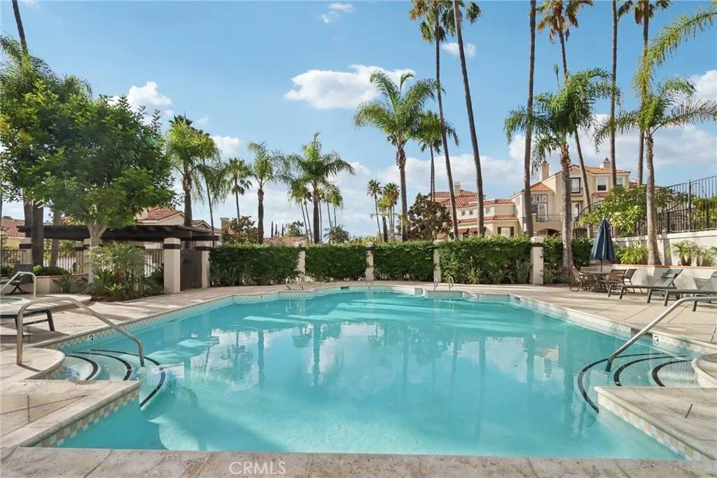 Rancho Santa Margarita, CA 92688,33 Via Pamplona