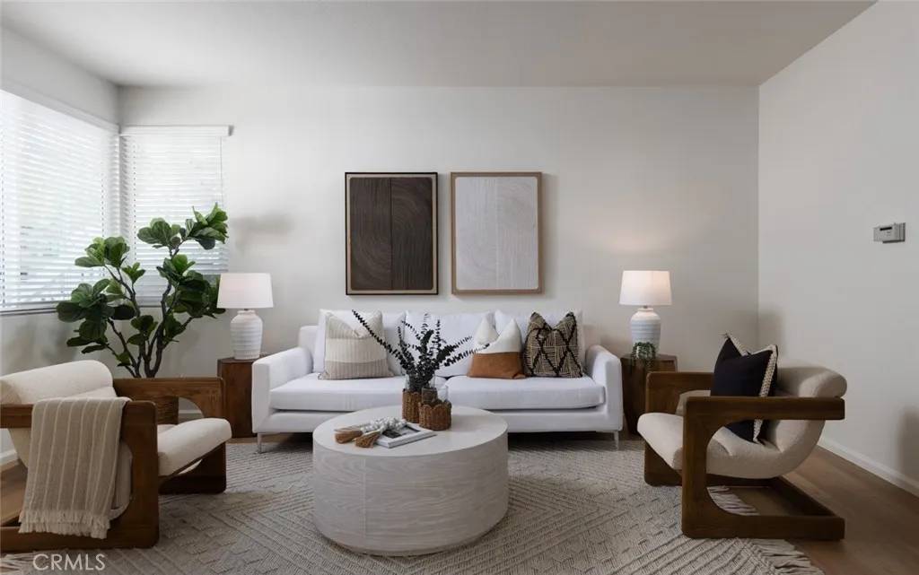 Irvine, CA 92620,257 Huntington