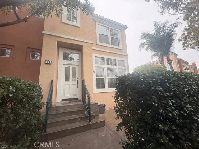 Irvine, CA 92606,11 Crivelli Aisle