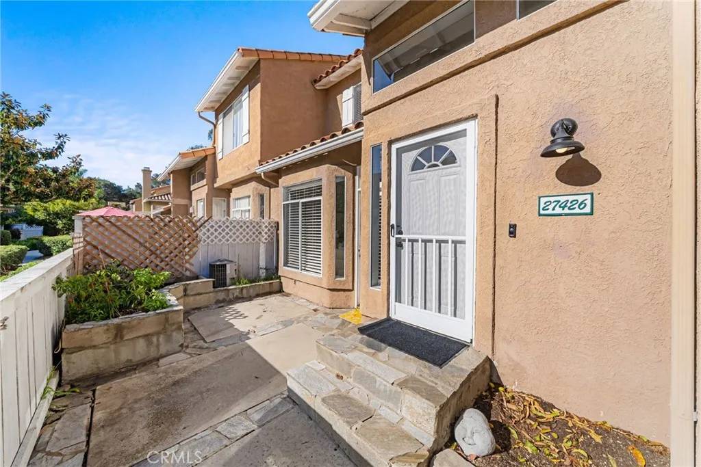 Mission Viejo, CA 92692,27426 Iris