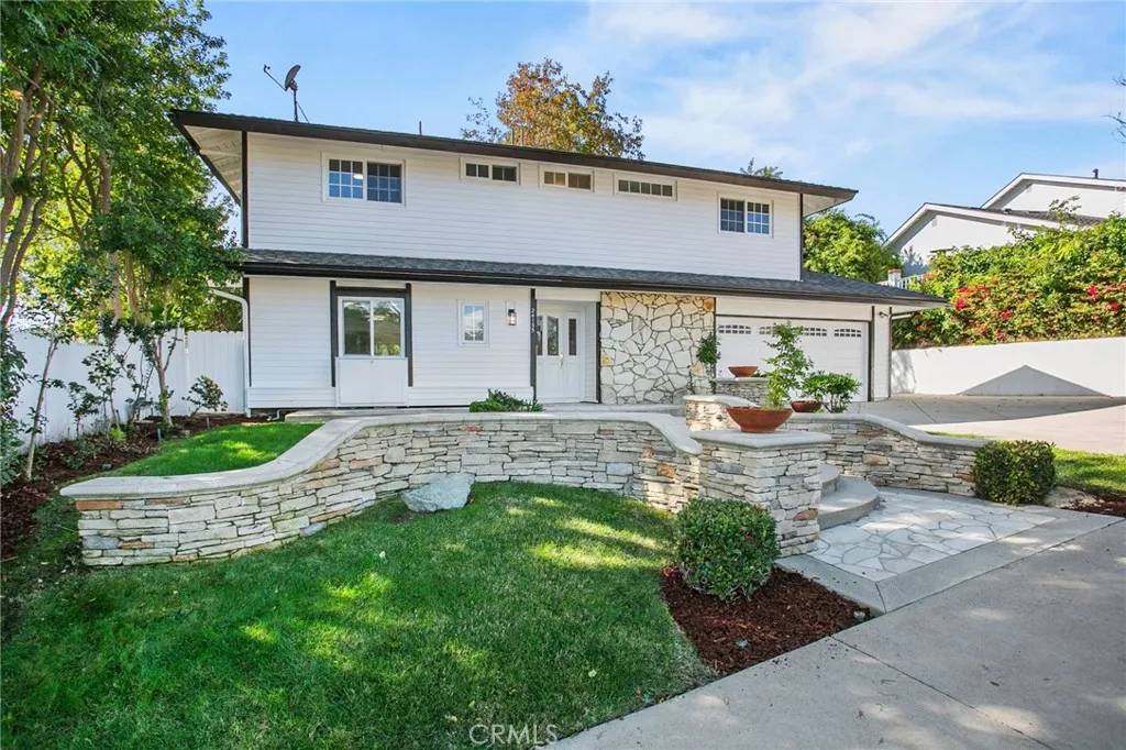 Laguna Niguel, CA 92677,24135 Las Naranjas