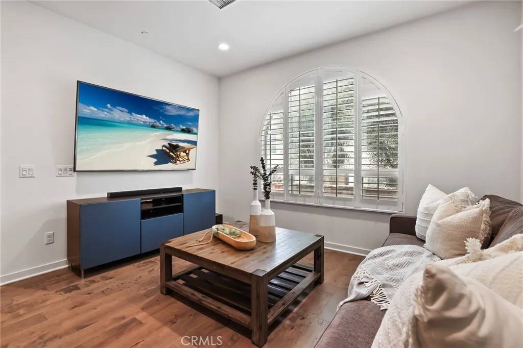 Lake Forest, CA 92630,53 Savannah