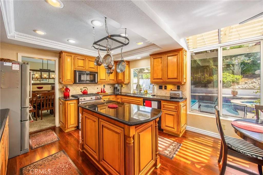 Highland, CA 92346,7751 Jack Rabbit Lane