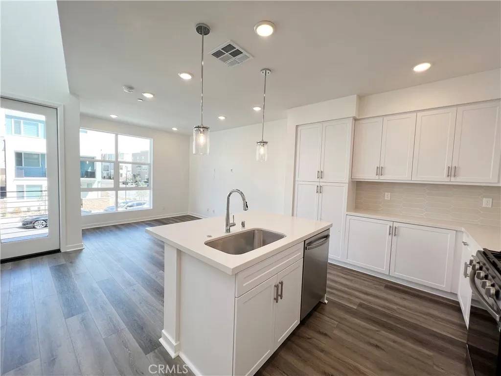 Rancho Cucamonga, CA 91730,11028 Momentum Drive