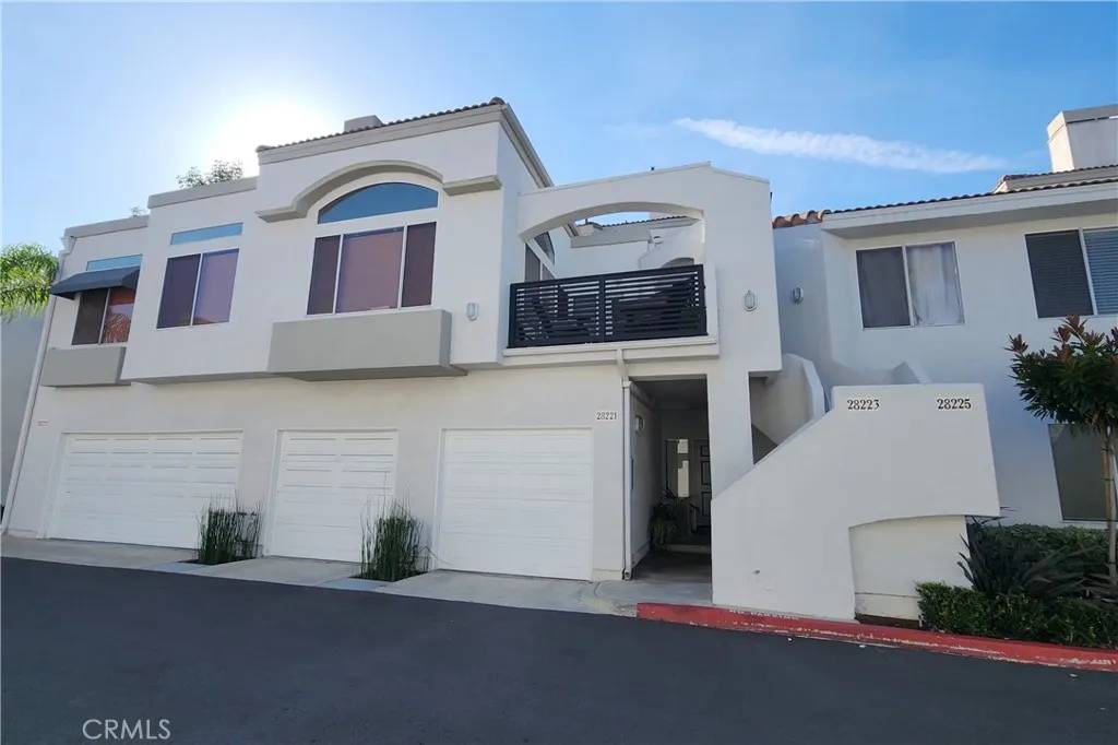 Laguna Niguel, CA 92677,28225 Via Fierro