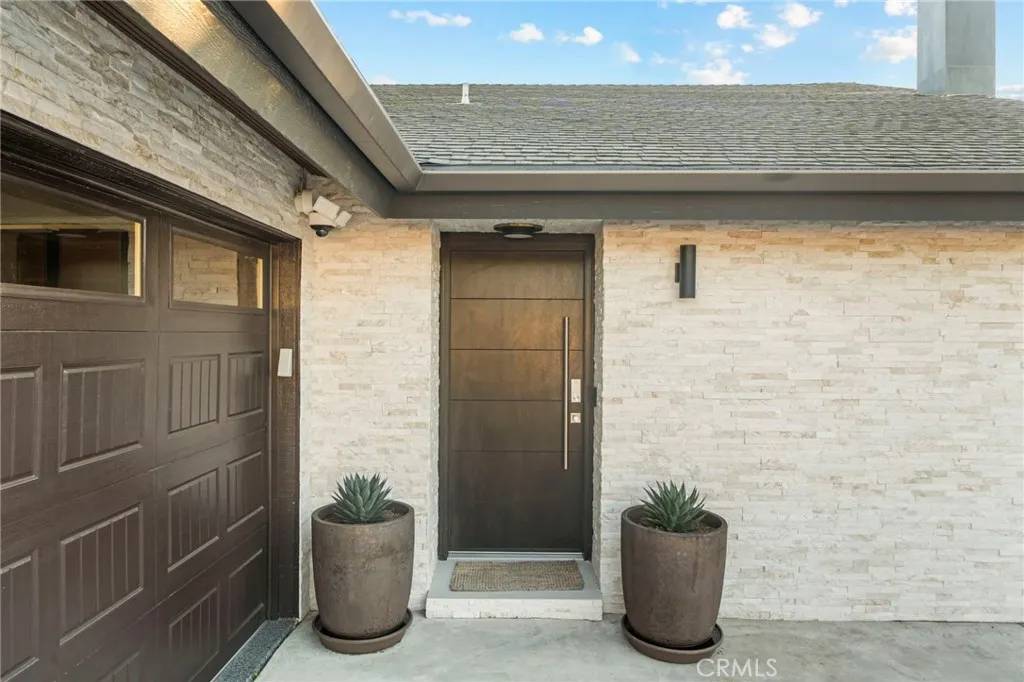 Costa Mesa, CA 92626,985 Begonia Avenue