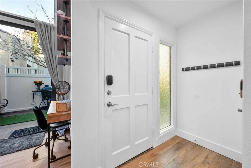 Costa Mesa, CA 92627,380 W Wilson #B106