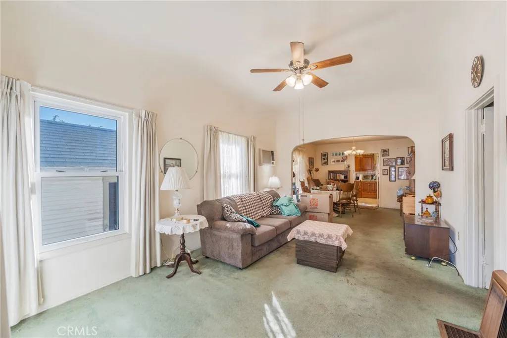 Los Angeles, CA 90042,322 N Avenue 56