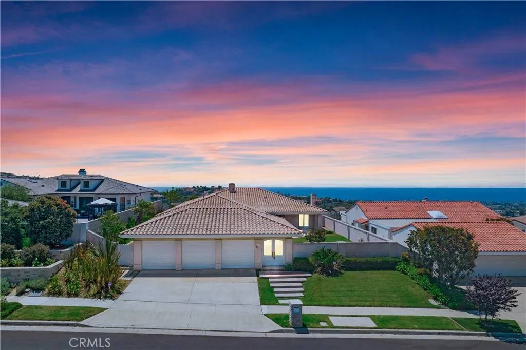 Corona Del Mar, CA 92625,33 Montecito Drive