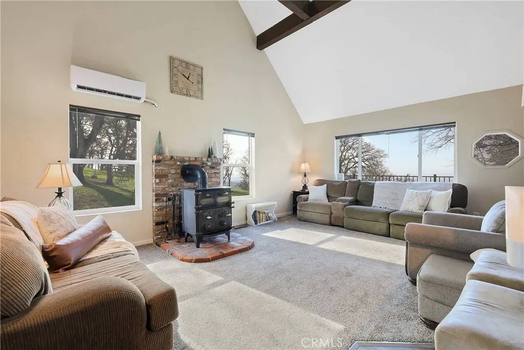 Bangor, CA 95901,211 Sunny Hills Road