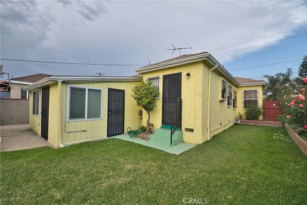 Lynwood, CA 90262,11705 Peach Street