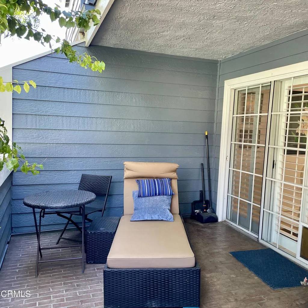 Canoga Park, CA 91303,22040 Gault Street #29