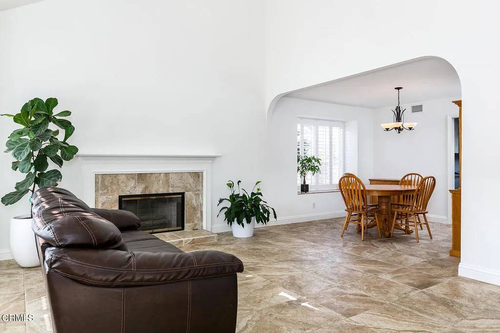 Simi Valley, CA 93065,1063 Seely Place