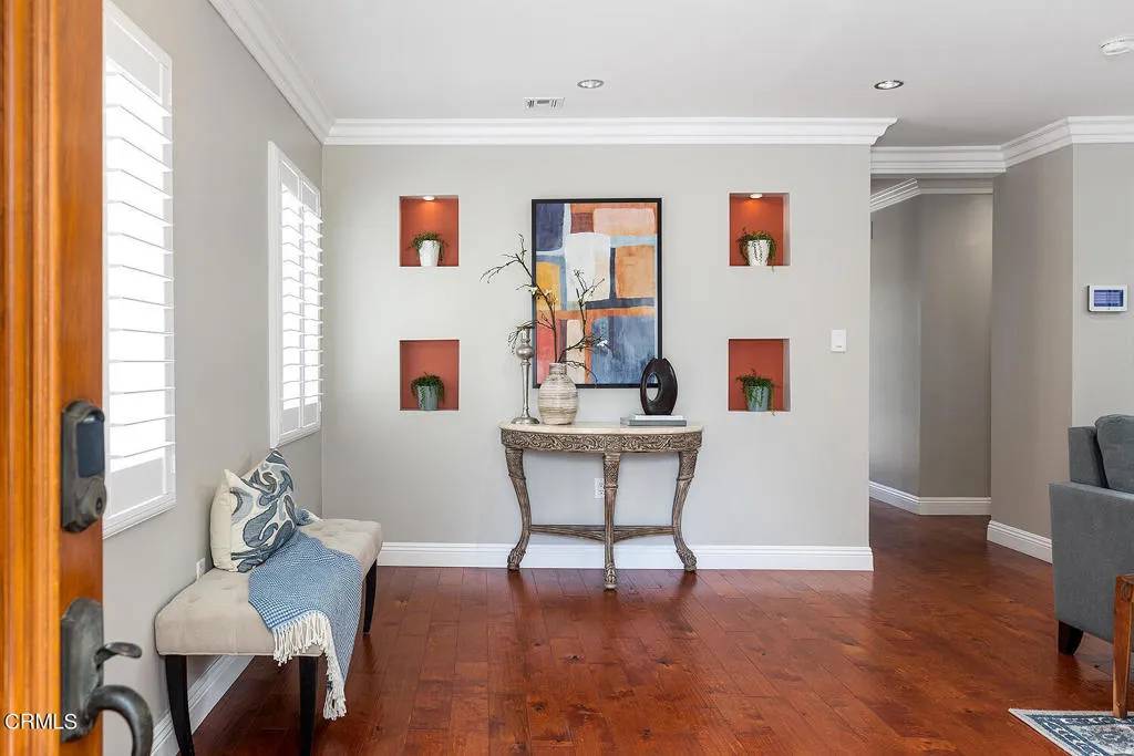 La Canada Flintridge, CA 91011,4642 Rockland Place