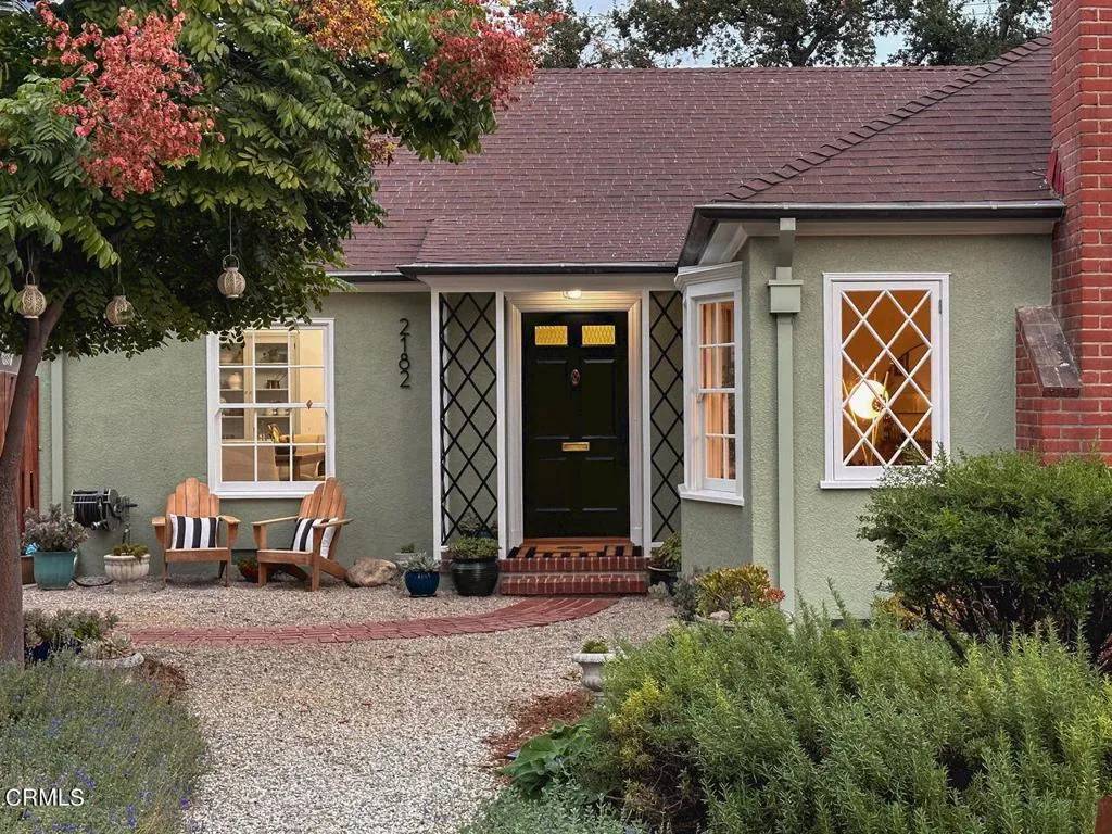 Altadena, CA 91001,2182 Grand Oaks Avenue