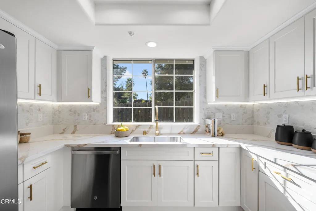 Sierra Madre, CA 91024,166 W Highland Avenue