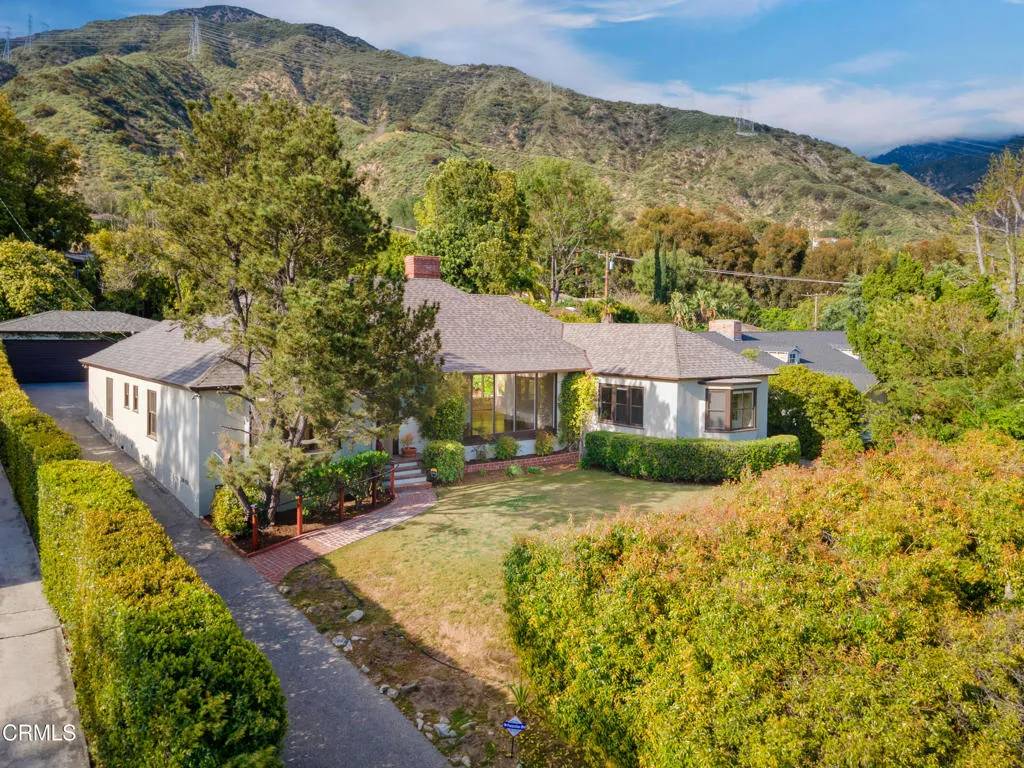 Altadena, CA 91001,1787 Alta Crest Drive