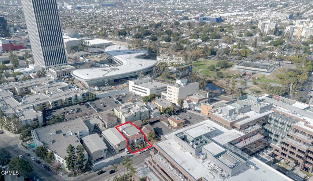 Los Angeles, CA 90036,741 S Curson Avenue