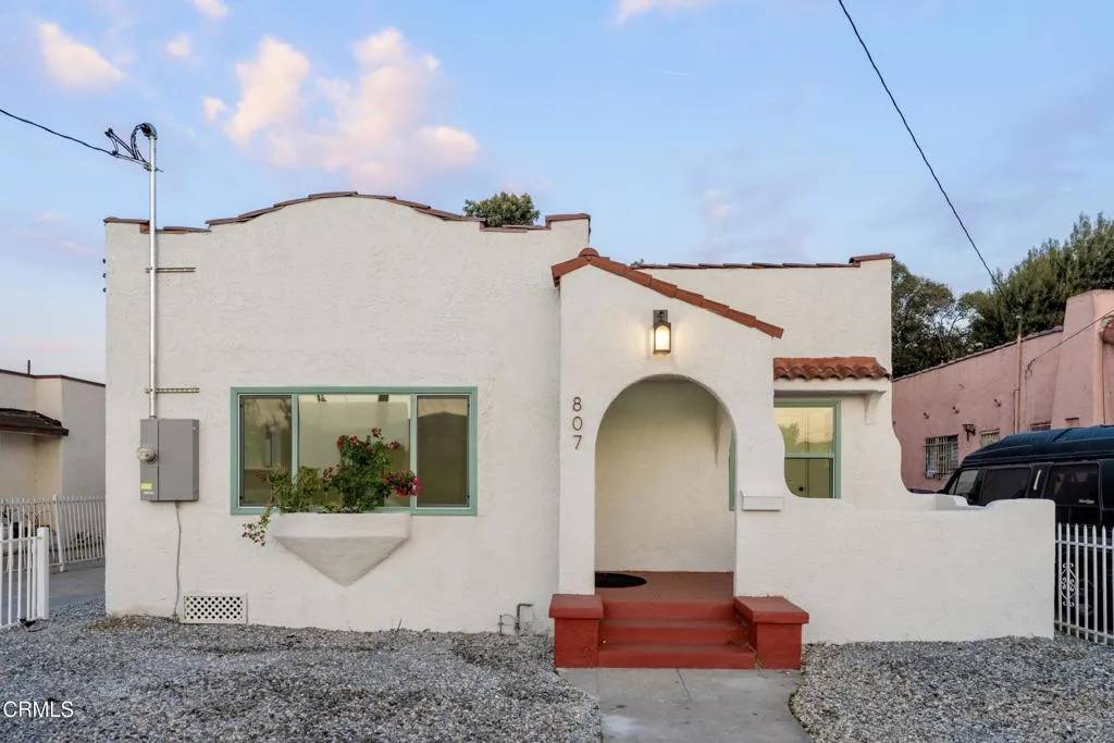 Compton, CA 90221,807 N Chester Avenue