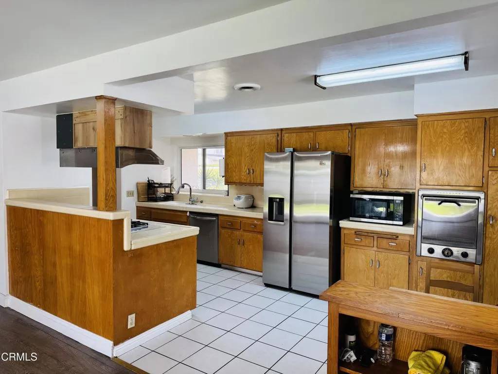 Temple City, CA 91780,10018 Green Street