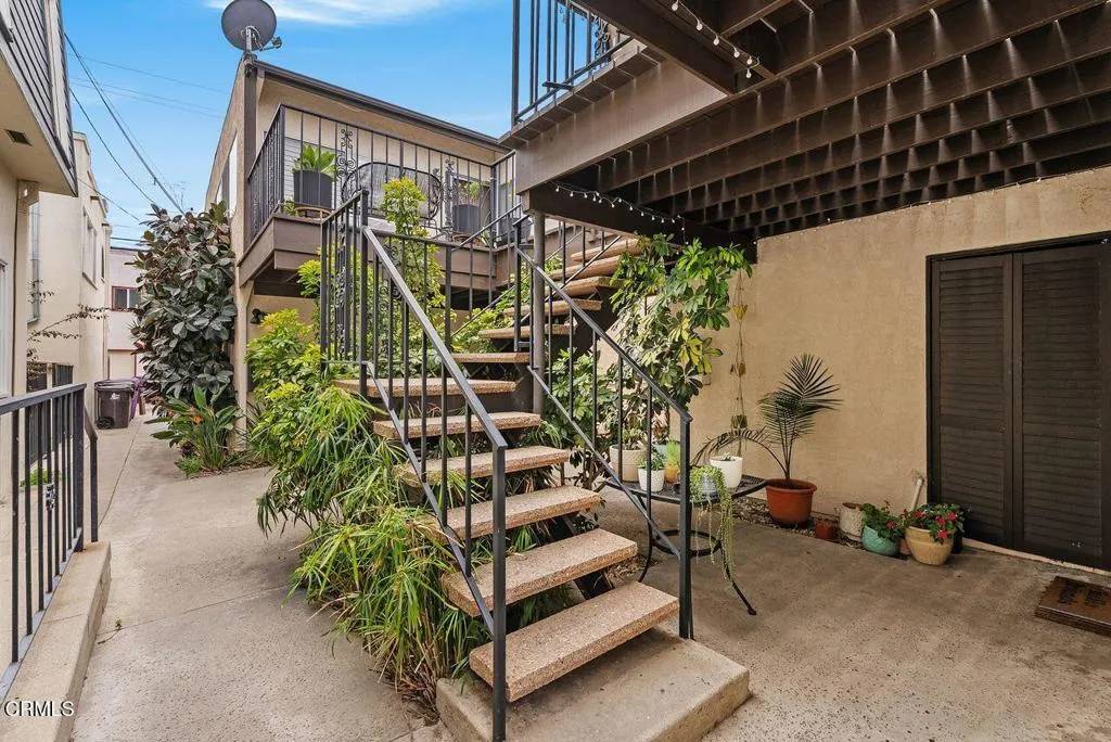 Long Beach, CA 90803,60 Bennett Avenue