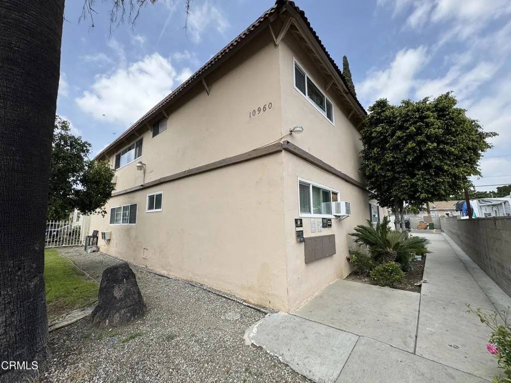 Pacoima, CA 91331,10960 Sutter Avenue