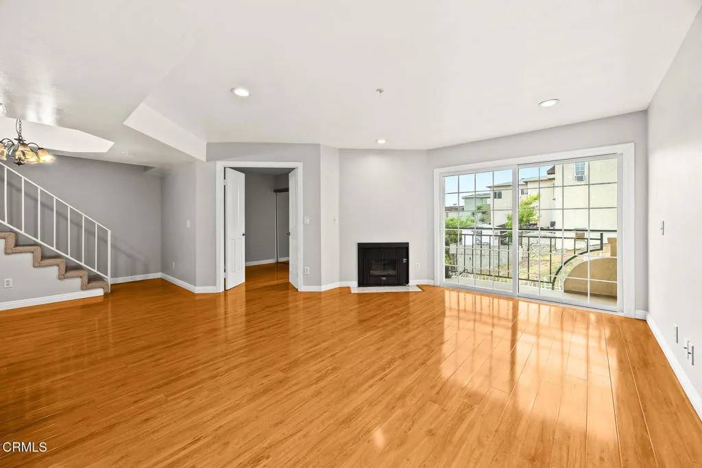 Los Angeles, CA 90032,4760 Templeton Street #3222