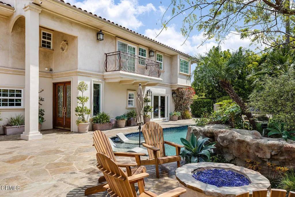 Sherman Oaks, CA 91403,15450 Briarwood Drive