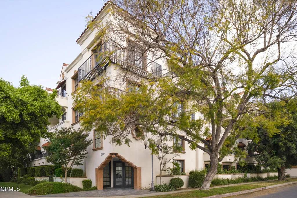 Studio City, CA 91604,12603 Moorpark Street #303